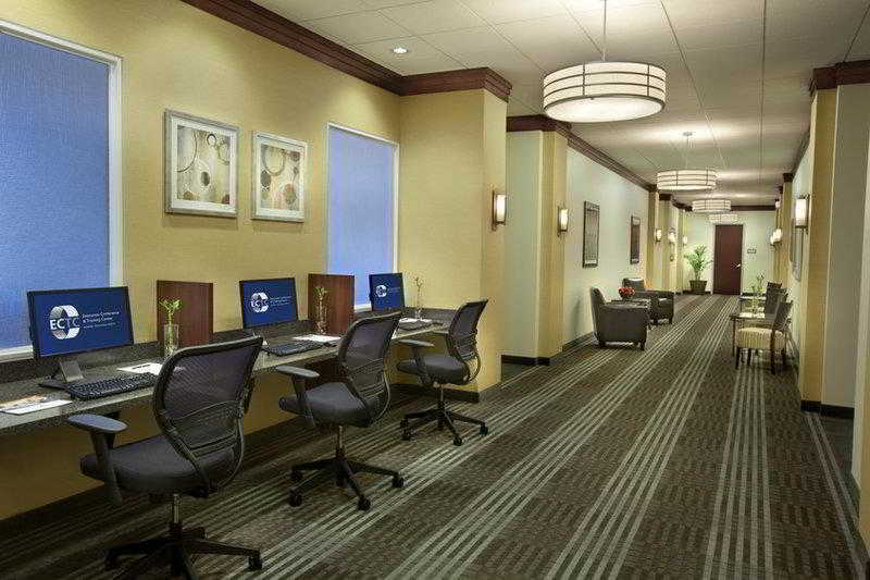 Best Western Dulles Airport Inn Стерлинг Удобства фото