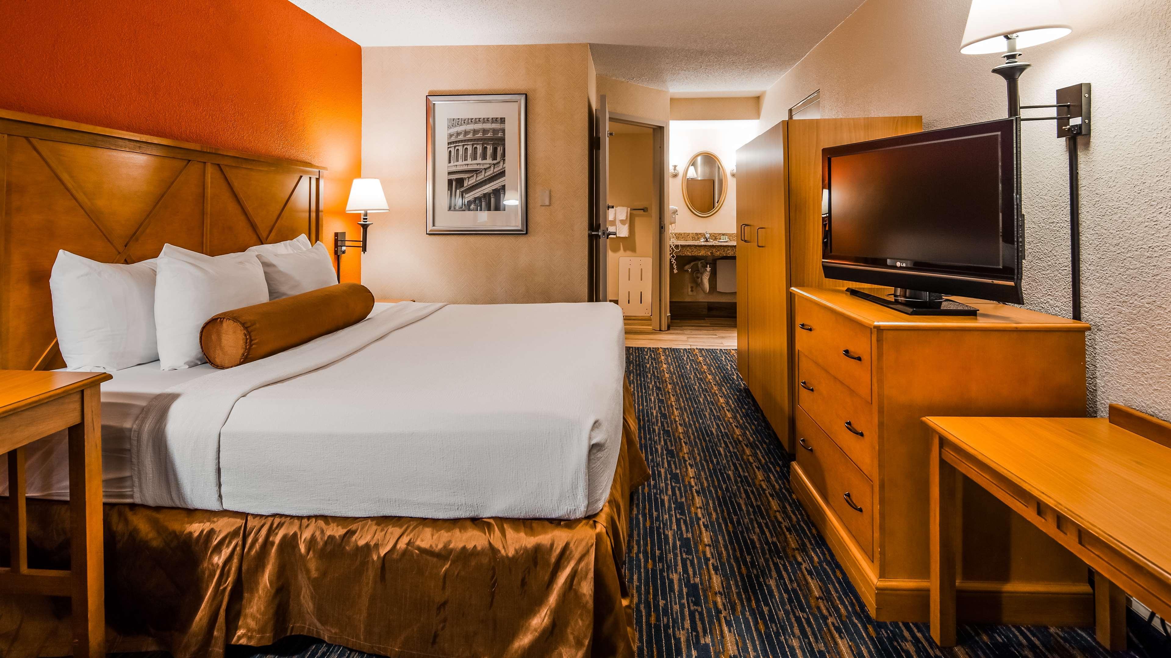 Best Western Dulles Airport Inn Стерлинг Экстерьер фото