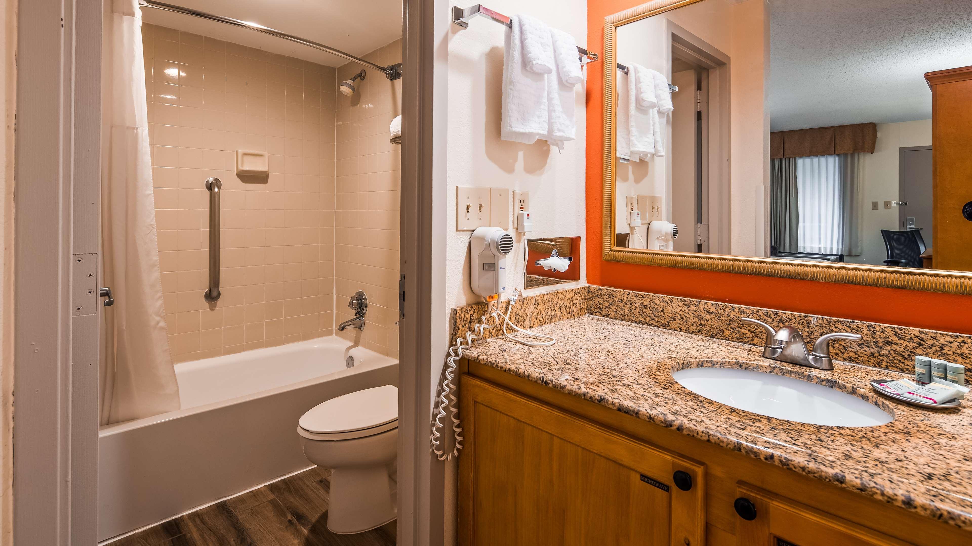 Best Western Dulles Airport Inn Стерлинг Экстерьер фото