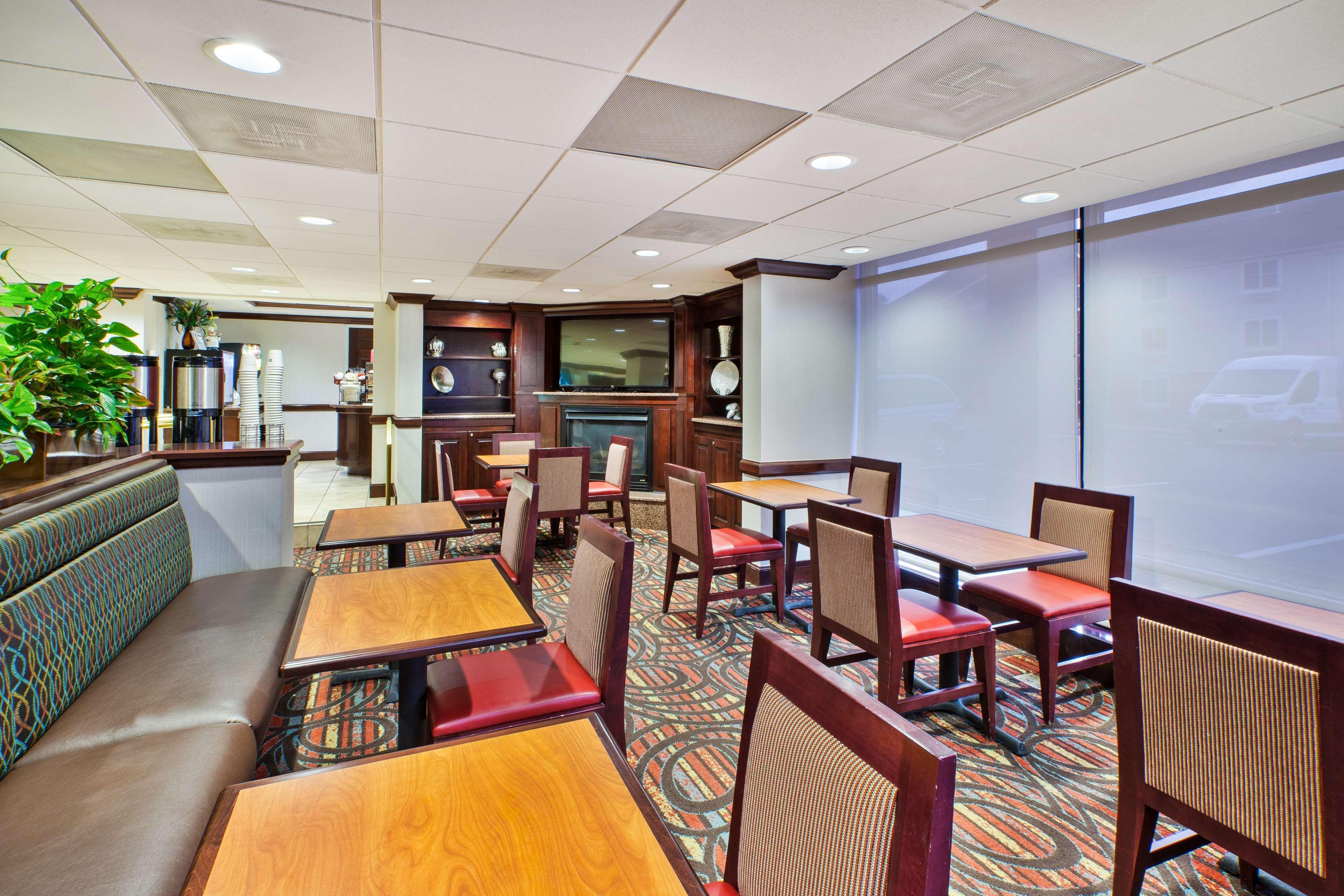 Best Western Dulles Airport Inn Стерлинг Экстерьер фото