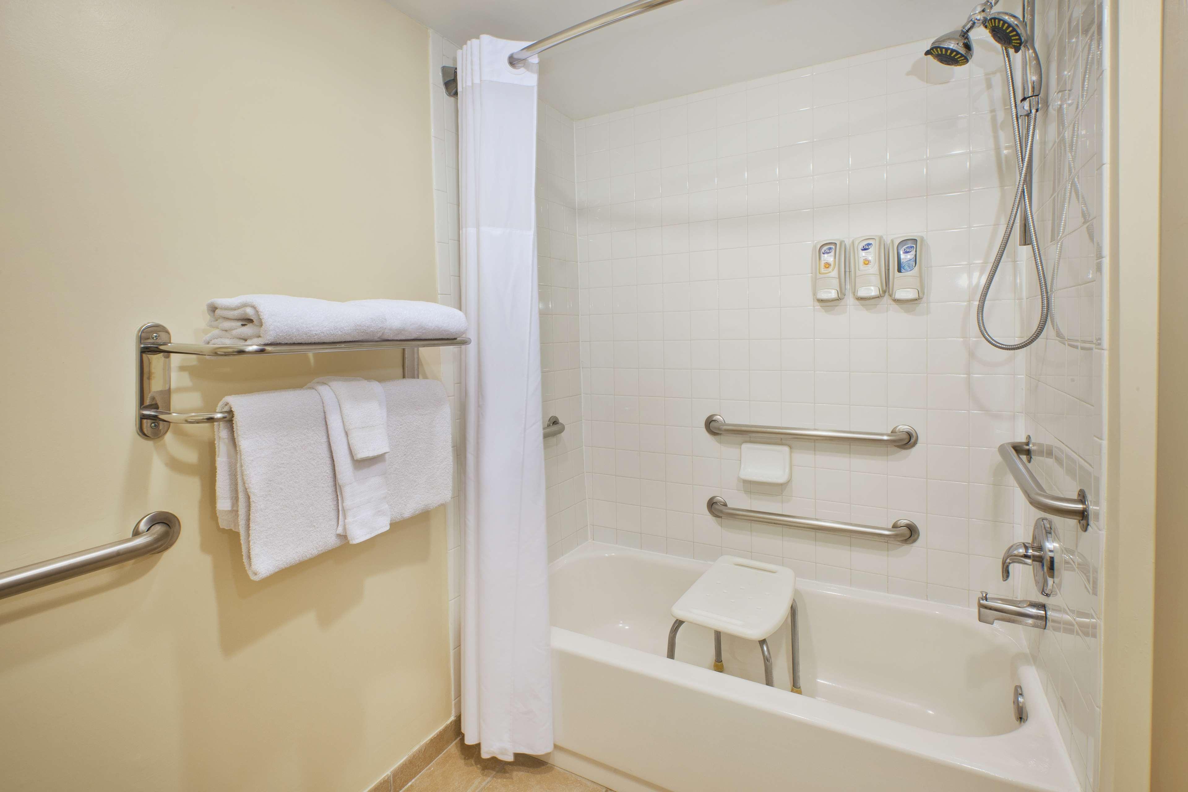 Best Western Dulles Airport Inn Стерлинг Экстерьер фото