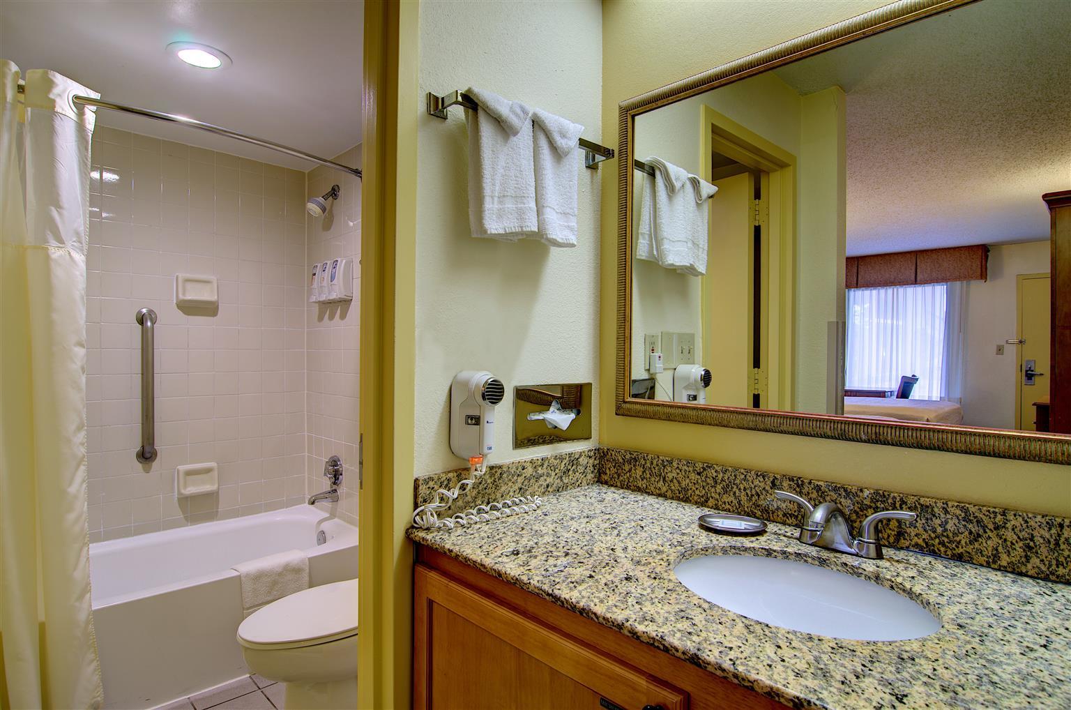 Best Western Dulles Airport Inn Стерлинг Экстерьер фото