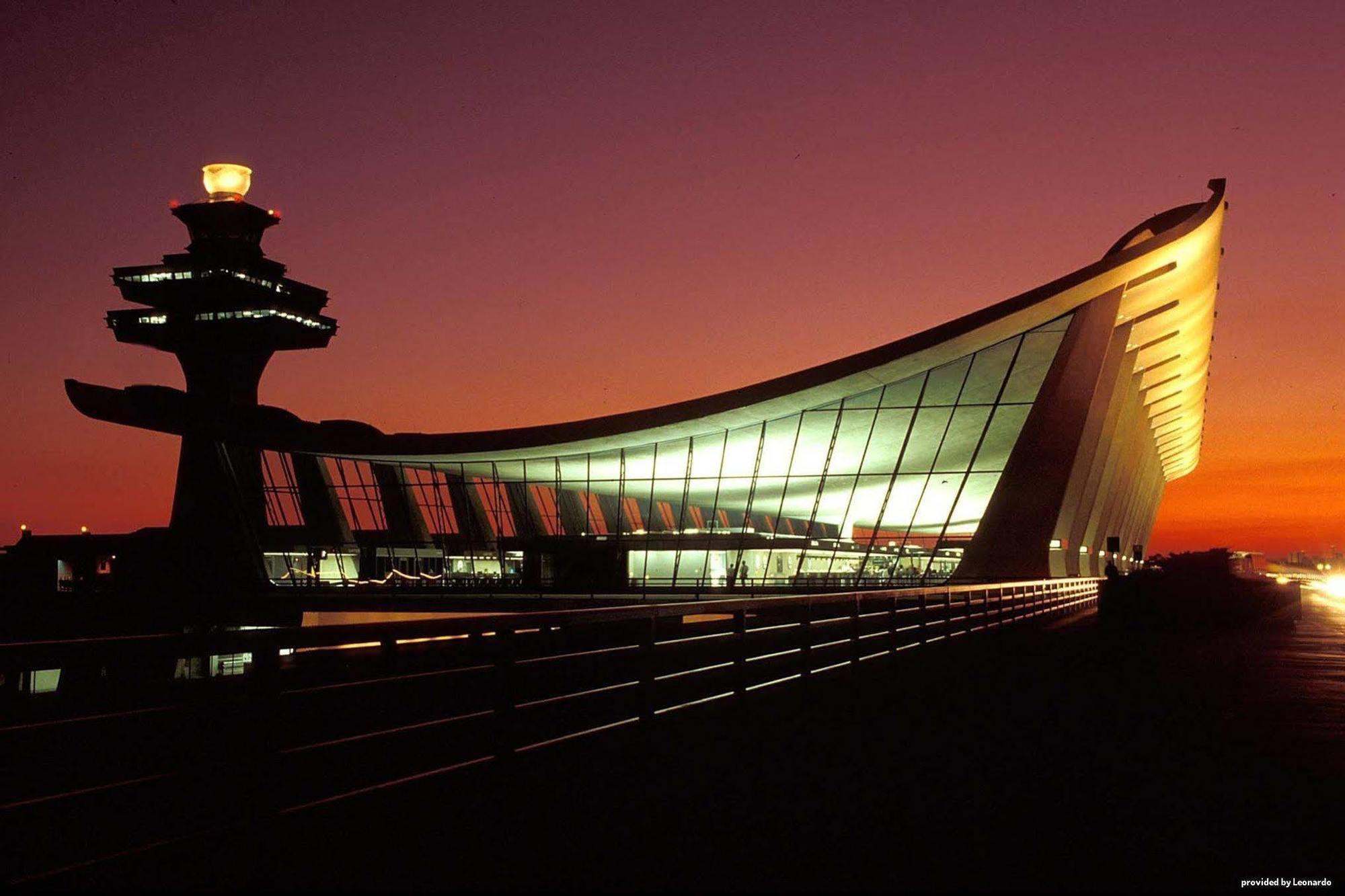 Best Western Dulles Airport Inn Стерлинг Экстерьер фото