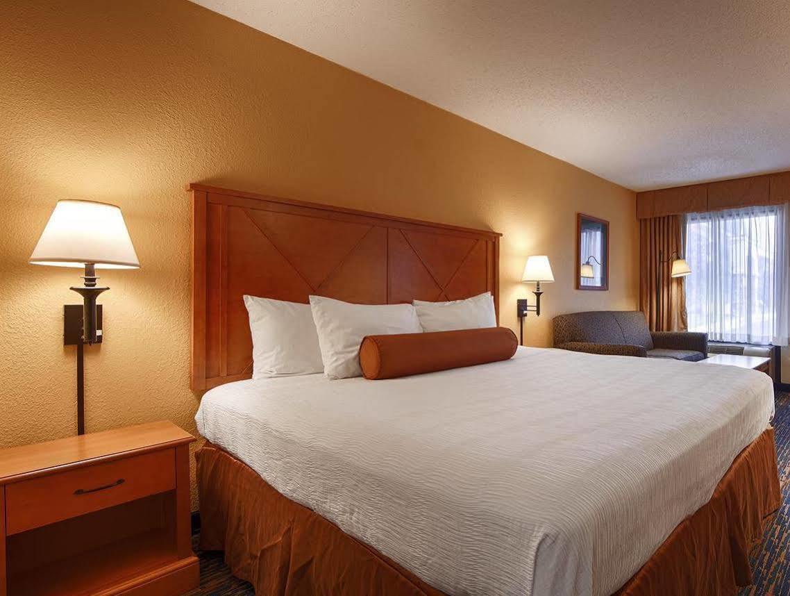 Best Western Dulles Airport Inn Стерлинг Экстерьер фото