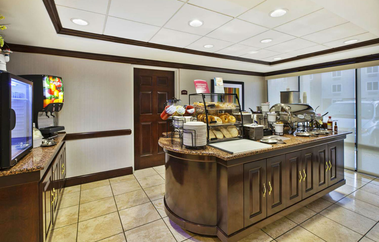 Best Western Dulles Airport Inn Стерлинг Экстерьер фото